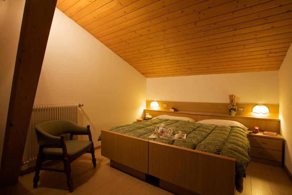Albergo Bellaria Carano  Quarto foto